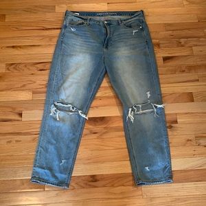American Eagle Mom Jean